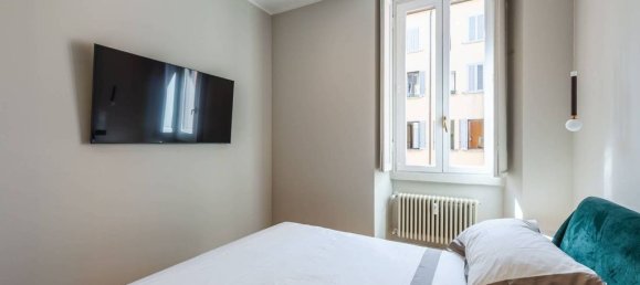 2 bedrooms Apartment in Milan, Italy No. 266772 18