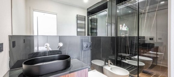 2 bedrooms Apartment in Milan, Italy No. 266772 22