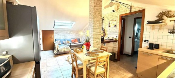 3 bedrooms Apartment in Reggio Emilia, Italy No. 325934 3