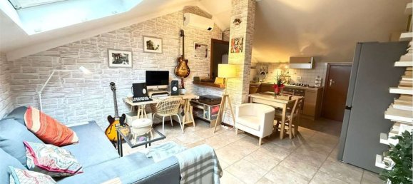 3 bedrooms Apartment in Reggio Emilia, Italy No. 325934 5