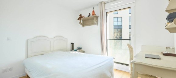 3 bedrooms Apartment in Saint-Cloud, France No. 329221 4