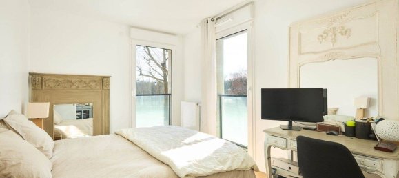 3 bedrooms Apartment in Saint-Cloud, France No. 329221 6