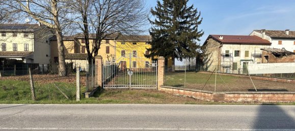 5 rooms House in Parma, Italy No. 232438 2