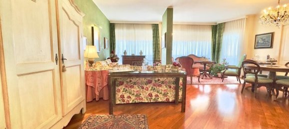 3 rooms Apartment in Sanremo, Italy No. 33232 24