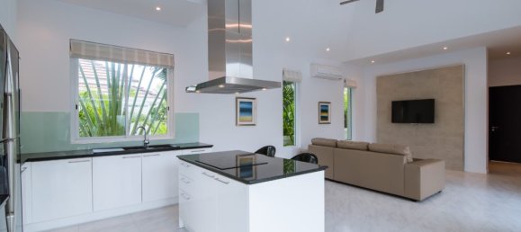 3 bedrooms Cafe / restaurant in Hua Hin, Thailand No. 7330 6