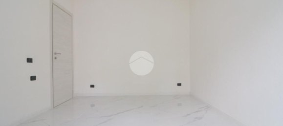 3 rooms Apartment in Rho, Italy No. 269899 32