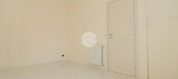 3 rooms Apartment in Rho, Italy No. 269899 2