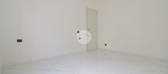 3 rooms Apartment in Rho, Italy No. 269899 34