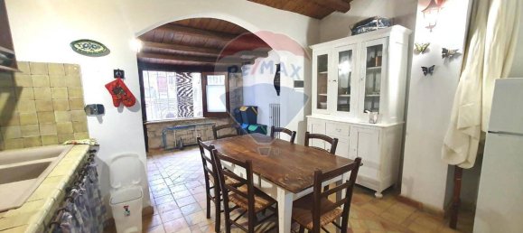 2 bedrooms House in Chiaramonte Gulfi, Italy No. 332559 3