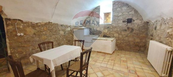 2 bedrooms House in Chiaramonte Gulfi, Italy No. 332559 13