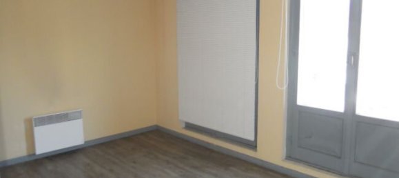 3 rooms Building in Nouzonville, France No. 80035 6