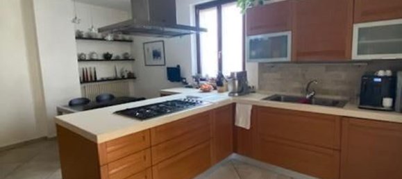 Вилла с 5 комнатами в Джуссаго, Италия № 75383 6