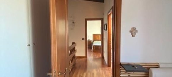 Вилла с 5 комнатами в Джуссаго, Италия № 75383 18