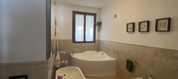 Вилла с 5 комнатами в Джуссаго, Италия № 75383 11