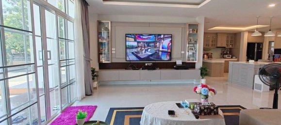 5 Schlafzimmer Haus in Hang Dong, Thailand, Nr. 69732 26