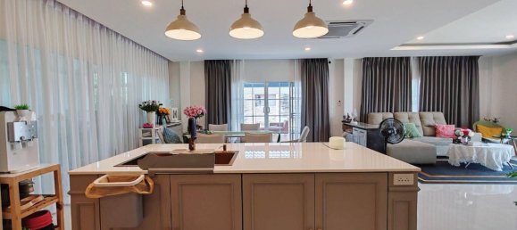 5 Schlafzimmer Haus in Hang Dong, Thailand, Nr. 69732 22