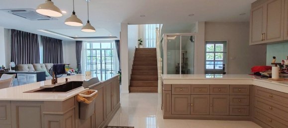 5 Schlafzimmer Haus in Hang Dong, Thailand, Nr. 69732 20