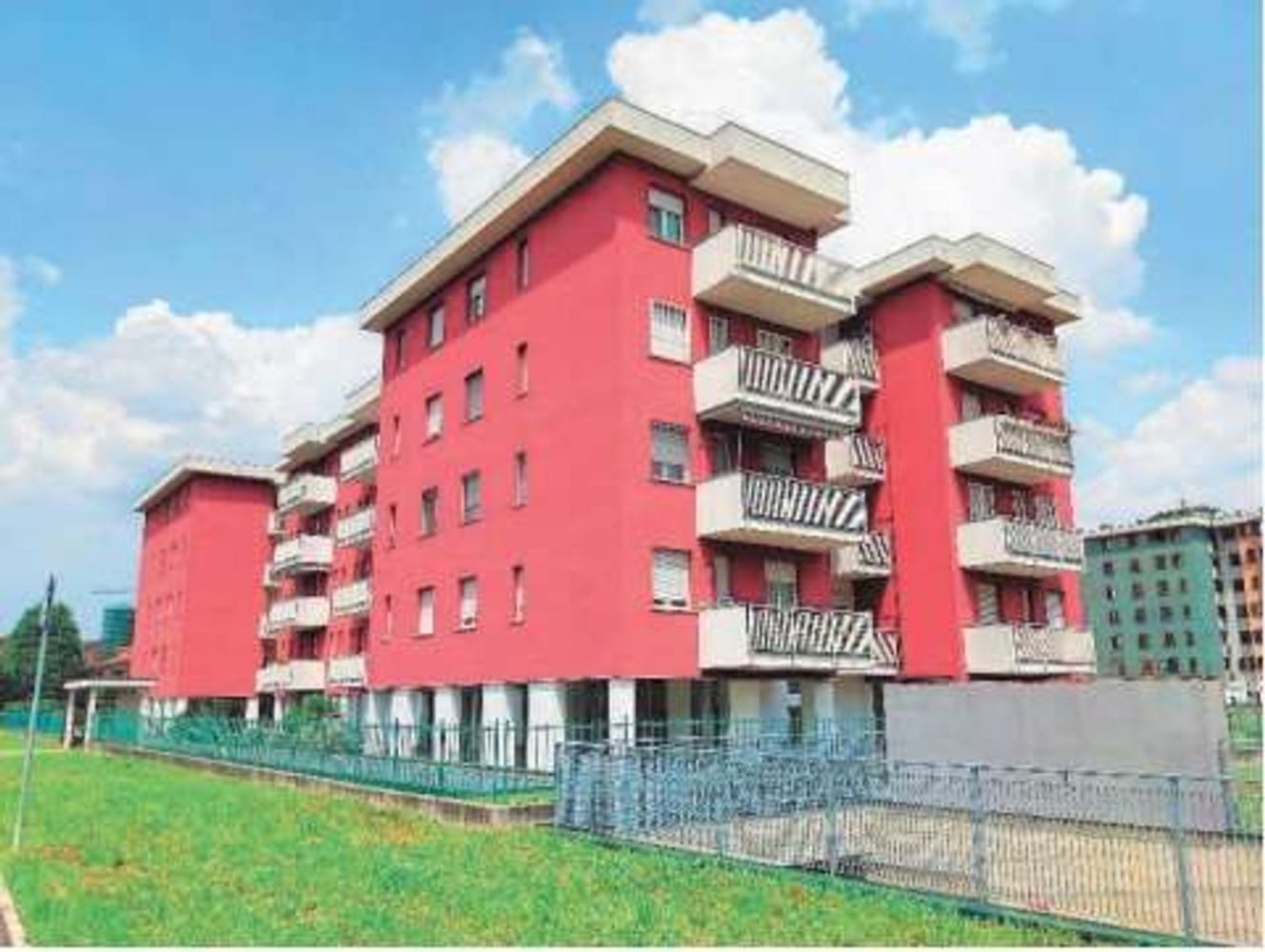 3 rooms Apartment in Garbagnate Milanese, Italy No. 6923