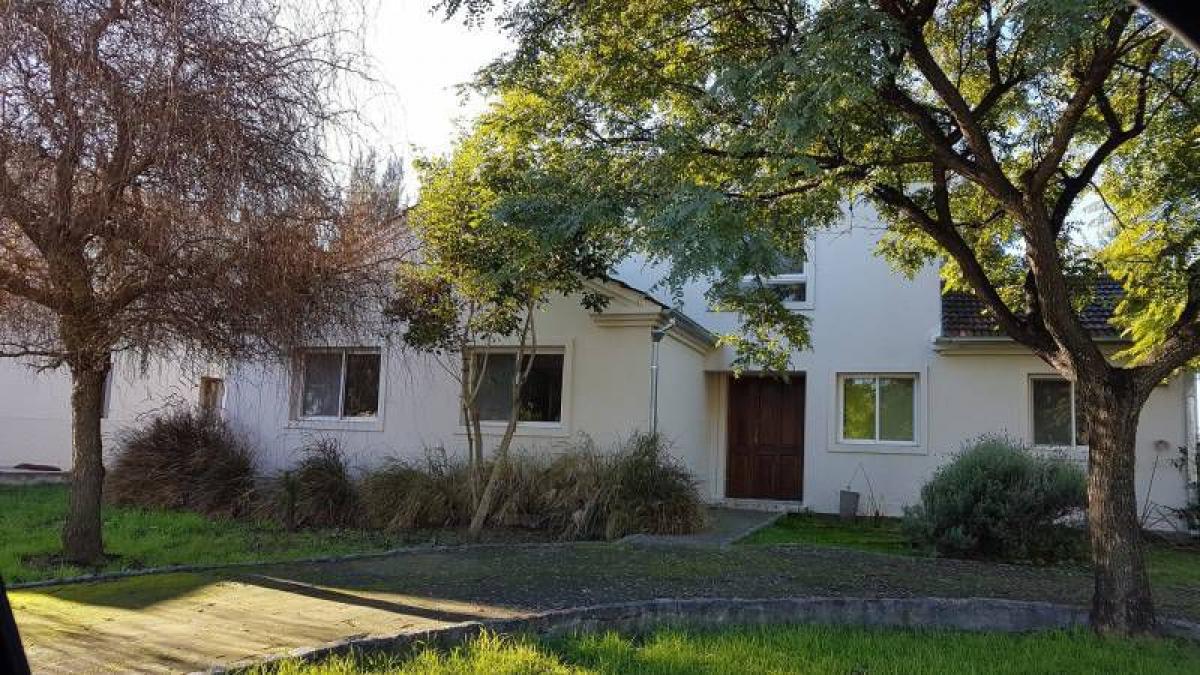 2 bedrooms House in Tigre, Argentina No. 6969