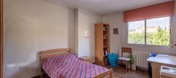 4 bedrooms Apartment in Granada, Spain No. 189323 8