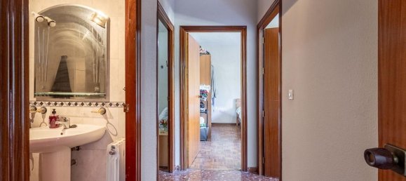 4 bedrooms Apartment in Granada, Spain No. 189323 27