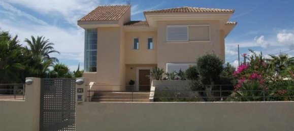 4 bedrooms House in Altea, Spain No. 12164 2