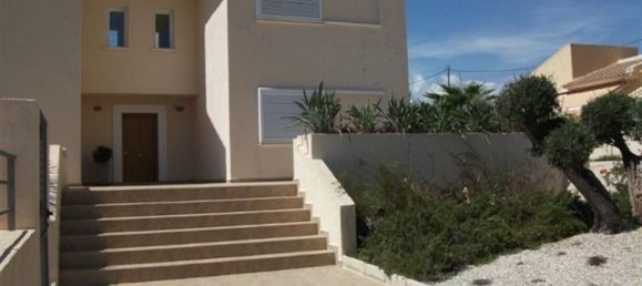 4 bedrooms House in Altea, Spain No. 12164 3