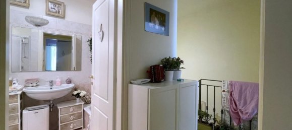 3 Schlafzimmer Haus in Camaiore, Italy, Nr. 322059 19