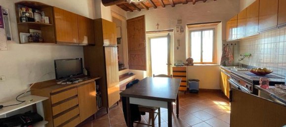 10غرفة منزل في Uzzano, Italy رقم 113399 8