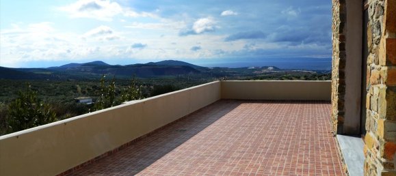 Недвижимость 200м² в Полийирос, Греция № 7304 12