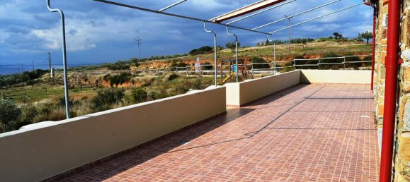 Недвижимость 200м² в Полийирос, Греция № 7304 11