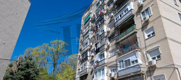 3 bedrooms Apartment in Coslada, Spain No. 168707 4