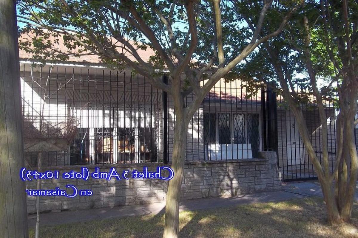 2 bedrooms House in Mar del Plata, Argentina No. 95208