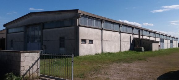 2000m² Warehouse in Pieve di Cento, Italy No. 88562 5