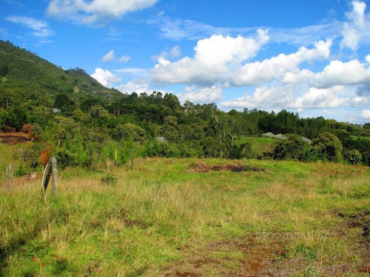  Land in Antioquia, Colombia No. 680
