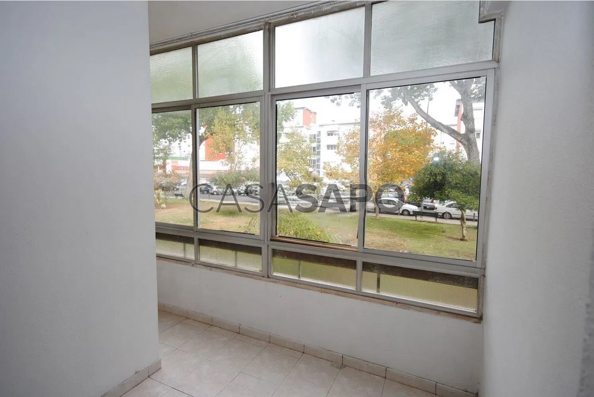 2 bedrooms Apartment in Oeiras, Portugal No. 342972