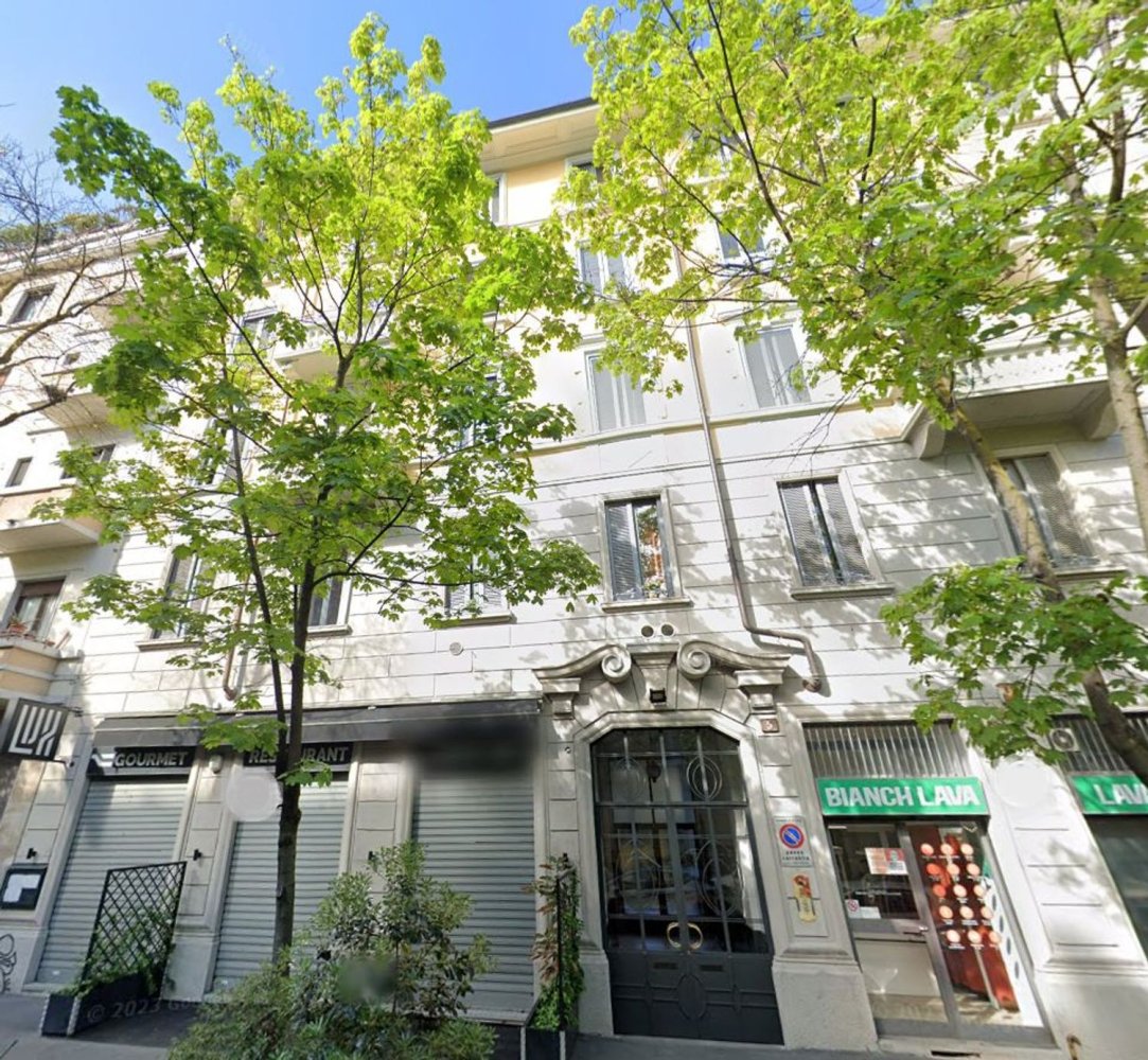 2 rooms Penthouse in Milan, Italy No. 246116