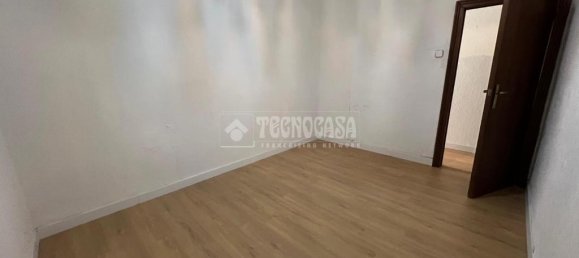 3 rooms Apartment in Horta-Guinardo, Spain No. 154625 6