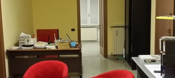 3 rooms Apartment in Voghera, Italy No. 135308 8