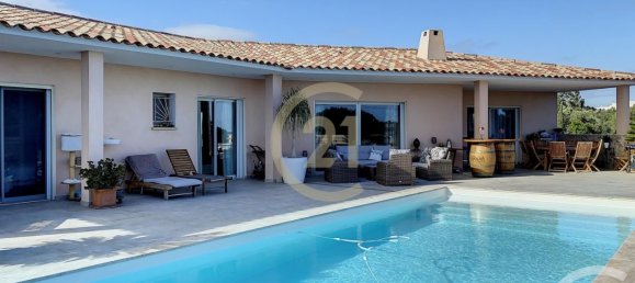 4 bedrooms Villa in Sari-Solenzara, France No. 102889 3