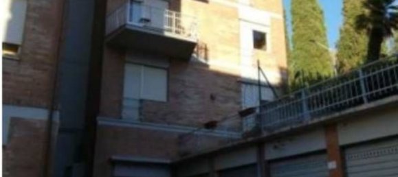 3 rooms Apartment in Perugia, Italy No. 266749 5