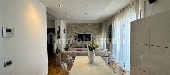 2 bedrooms Penthouse in Cartura, Italy No. 59509 6