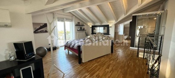 2 bedrooms Penthouse in Cartura, Italy No. 59509 31