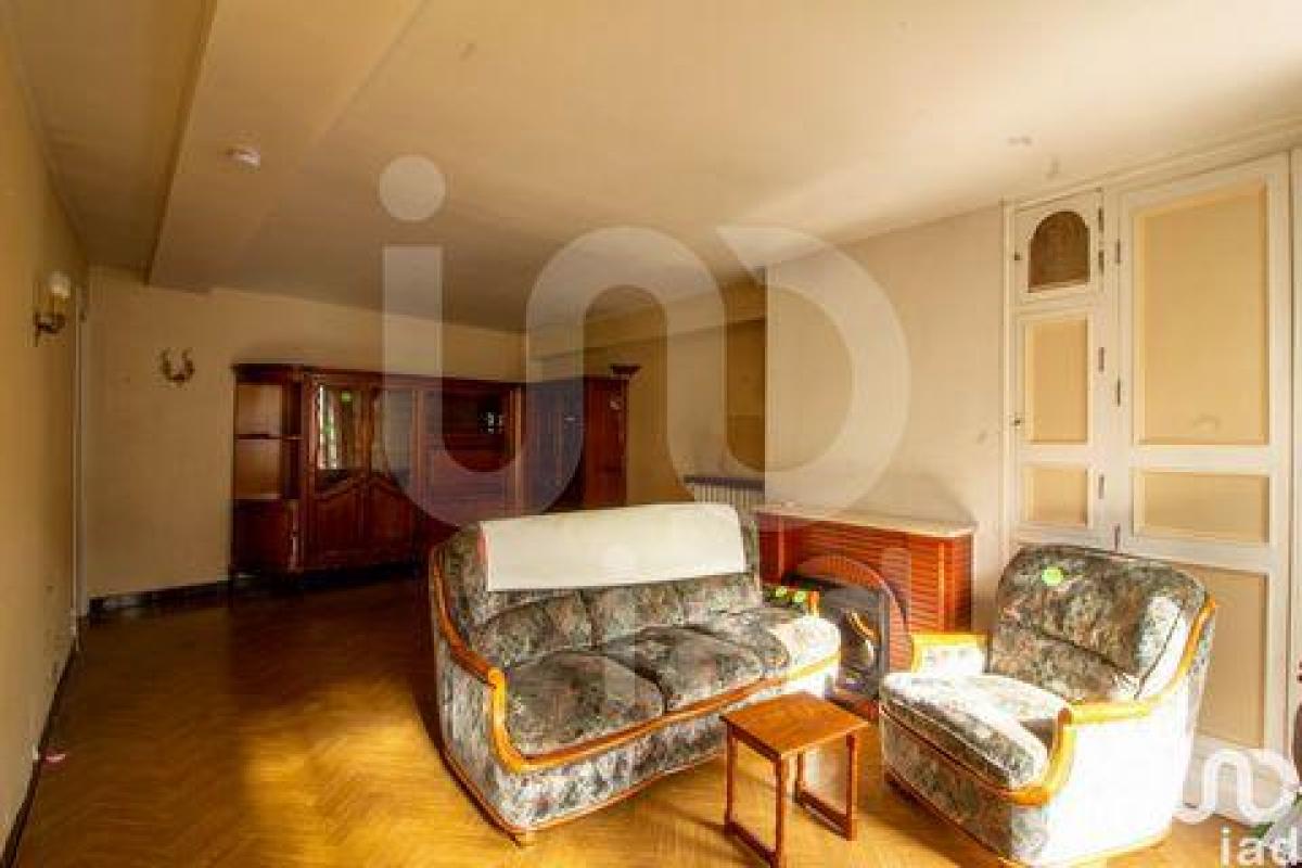 3 bedrooms House in Bellegarde, France No. 27150