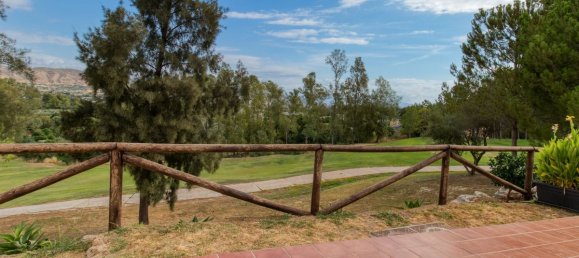 Villa de 4 dormitorios en Alhaurín de la Torre, Spain No. 180638 5