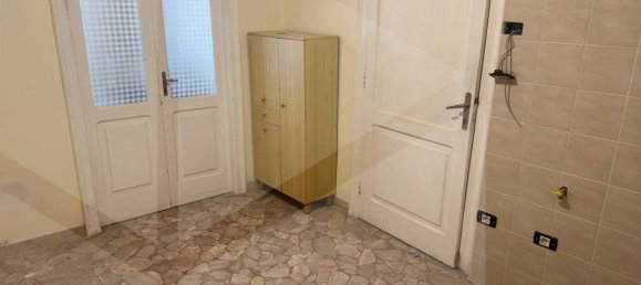 3 rooms Apartment in Matera, Italy No. 23114 12