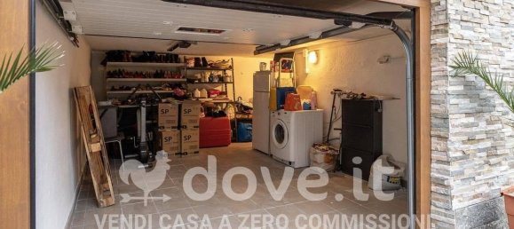 3 rooms House in Bizzarone, Italy No. 31527 26