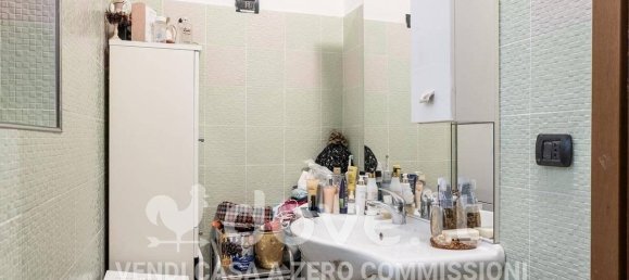 3 rooms House in Bizzarone, Italy No. 31527 20