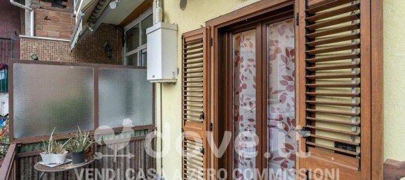 3 rooms House in Bizzarone, Italy No. 31527 33