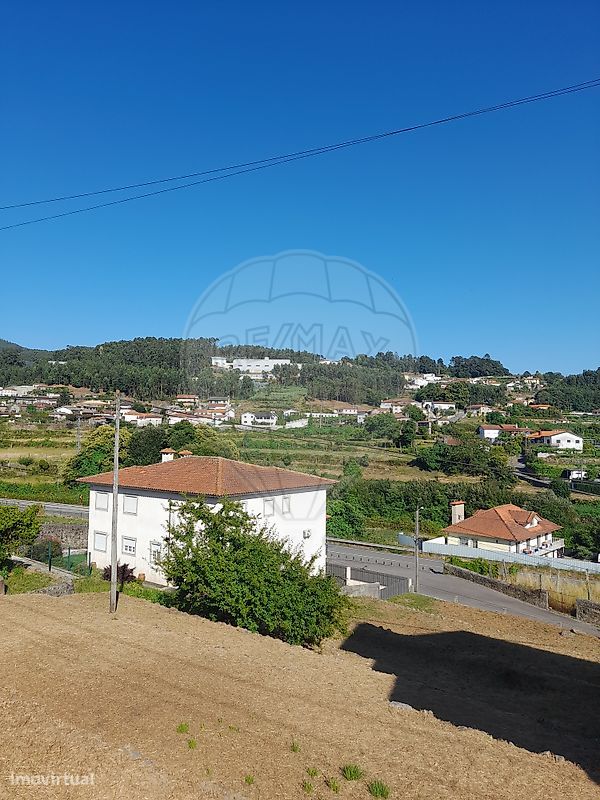 Grundstück in Macieira de Cambra, Portugal 528m², Nr. 305810